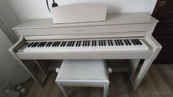 Yamaha CLP-535 WA + stolička - 8