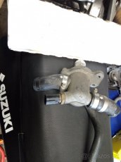 Prodám náhradní díly motoru Suzuki SV650 2004+ - 8