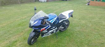 Suzuki GSX-R 1000 K4 - 8