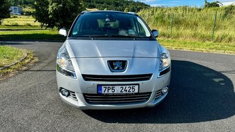 PEUGEOT 5008 2.0 HDi 7míst - 8