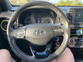 Hyundai KONA - 8