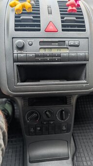Volkswagen Polo 1.4 Mpi - 8