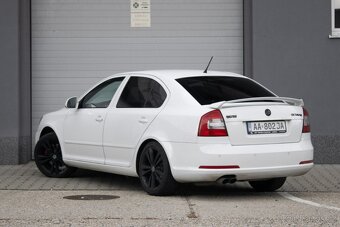 Škoda Octavia 2.0 TDI CR DPF RS DSG - 8