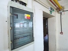 Kanceláře, výrobní prostory k pronájmu, AŠ - 8