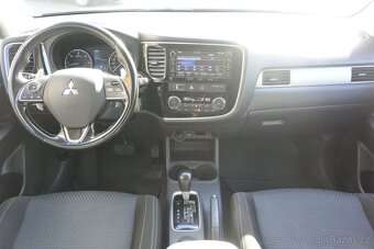 PRODÁM Mitsubishi Outlander 2.2 DI-D 4WD INTENSE, AUTOMAT - 8