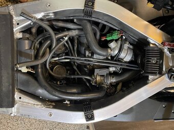 Suzuki GSXR 750W - 8