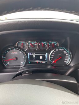 CHEVROLET SILVERADO CREW CAB - 2017 - 4x4 - 5.3 VORTEC - 8