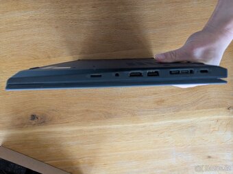 Lenovo ThinkPad T15 Gen 2 - 8