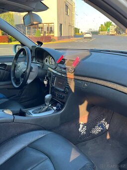 Mercedes w211 E320 - 8