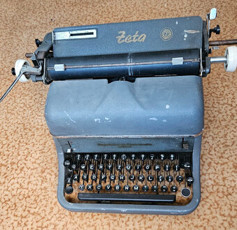 Staré psací stroje, Underwood, Berton a Zeta - 8