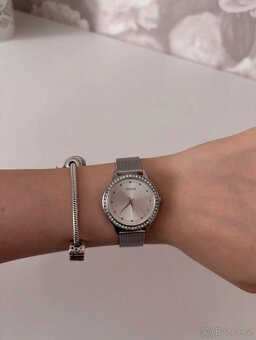 Guess hodinky - 8