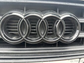 AUDI - Čierne lesklé znaky - 8