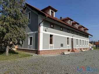 Prodej rodinného domu na pozemku 10 057 m2 Vysoký Újezd - Be - 8