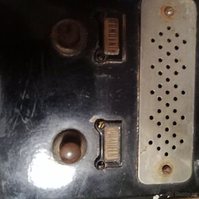 Starý domovní telefon - 8