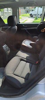 Octavia2.0 TDI r.v.2006 combi - 8