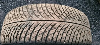 Zimní sada Audi A6, Škoda Kodiaq, Michelin 245/45R19, 7mm - 8