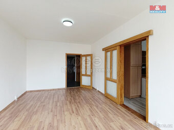 Pronájem bytu 3+1, 67 m², Jindřichův Hradec, ul. Kosmonautů - 8