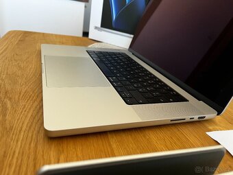 Apple MacBook Pro 16" 2023, M2 Pro 16GB / 1TB - silver - 8