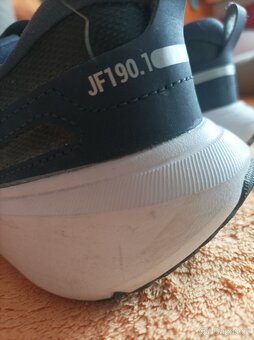 Pánské běžecké boty Kiprun JF190 vel 41 - 8