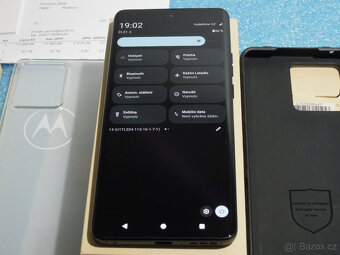 Motorola EDGE 40 5G 8GB/256GB černá Komplet Záruka - 8