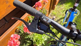 Chlapecké kolo 26" Decathlon jako NOVÉ ultra lehké 10kg. - 8