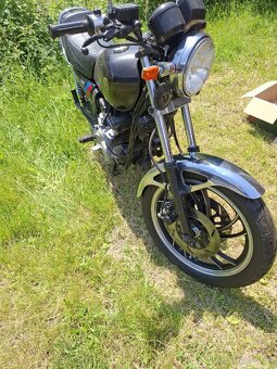2x yamaha XJ 550 - 8