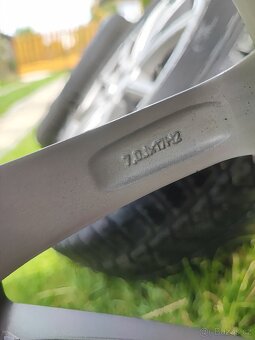 Prodám ALU KOLA RC32-707 5x112 R17 7Jx17 ET44 - 8