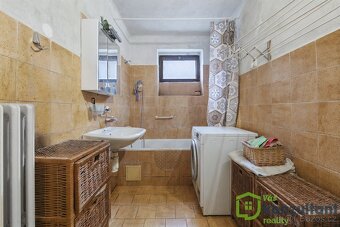 Prodej rodinného domu s garáží v obci Přemyslovice - 8