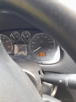 Peugeot 307 1,6 - 8