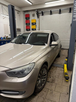 BMW 5GT F07 530D - 8