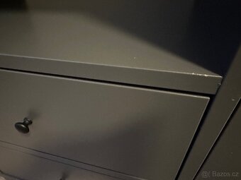 Šedá skříň IKEA - 8