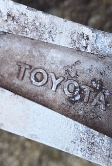 TOYOTA PREVIA alu kola (rezervace HK) - 8