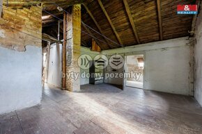 Prodej unikátního  rodinného  domu - 8