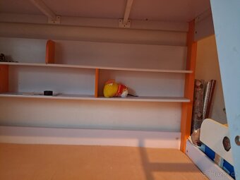 Dvoupatrová postel pro 3 děti - 8