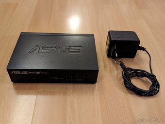 ASUS GigaX 1016D – 16portový Fast Ethernet switch - 8