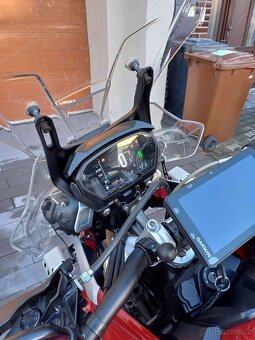 Triumph Tiger 800 XCA - 8