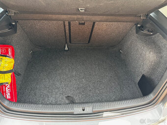 Volkswagen Golf 5 - 1.6 MPI - 89 tis km - 8