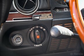 Mercedes-Benz R107 450 SL US - 8