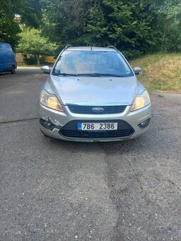 Ford Focus r.v 2011 - 8