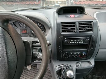 Peugeot Expert - 8