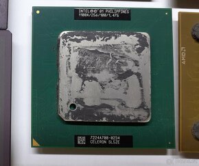 CPU pro Socket 775, 939, AM2, 478B - 8