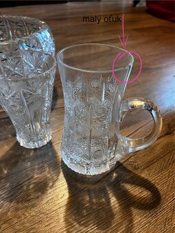 Sada broušeného skla – mísy, sklenice, dóza (celkem 7 ks) - 8