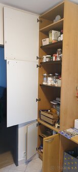 kuchyň s funkčními spotřebiči v zachovalém stavu - 8
