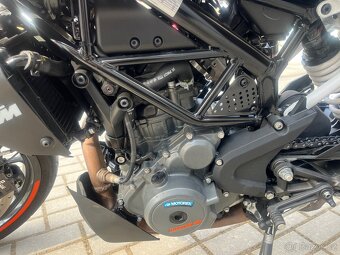 KTM duke 390 - 8