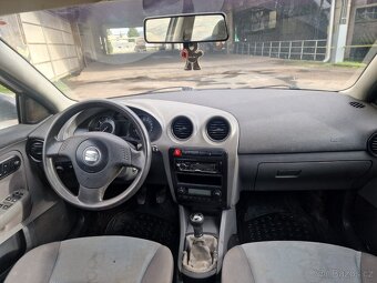 Seat Cordoba 1.9tdi 74kw, R.v 2005, najeto pouze 220tis, STK - 8