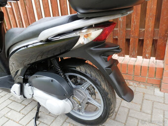 Honda SH 125i (2010) - 8