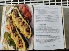 Prodám knihu KUCHAŘKA NAŠÍ ZAHRADY. - 8