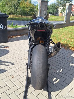 Kawasaki zx10r rv 2020 - 8