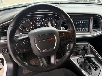 Dodge CHALLENGER 5.7 HEMI V8 R/T 2020 - 8