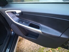 Volvo xc60 2,4 D5-136kw - 8
